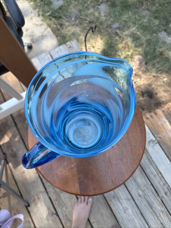 Amazon.com: Hand Blown Mexican Glass Pitcher, Turquoise  Hand-Blown Blue and White Swirl Pattern Glass Pitcher - Mexico